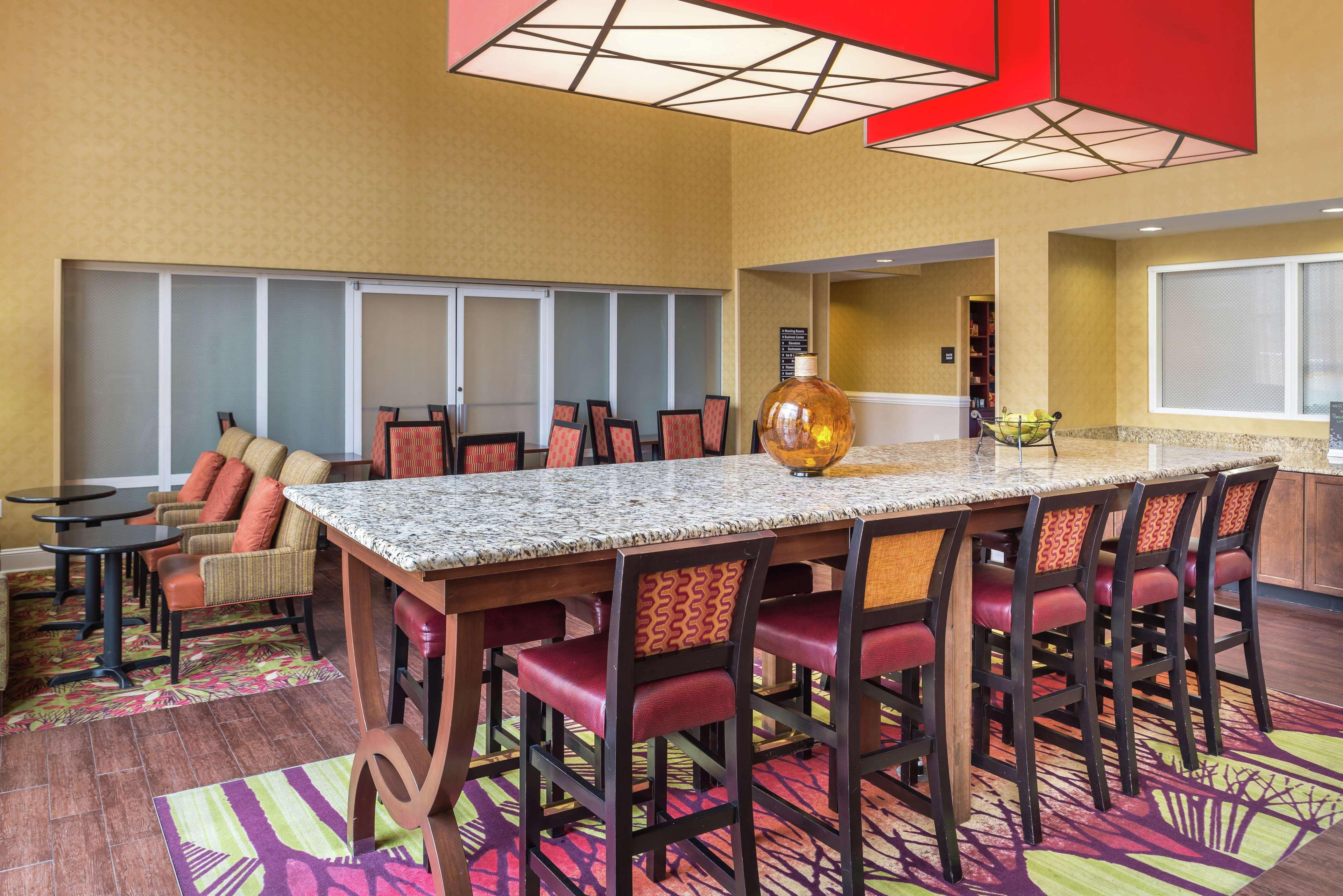 Hampton Inn & Suites Charlotte Arrowood Rd Exterior foto