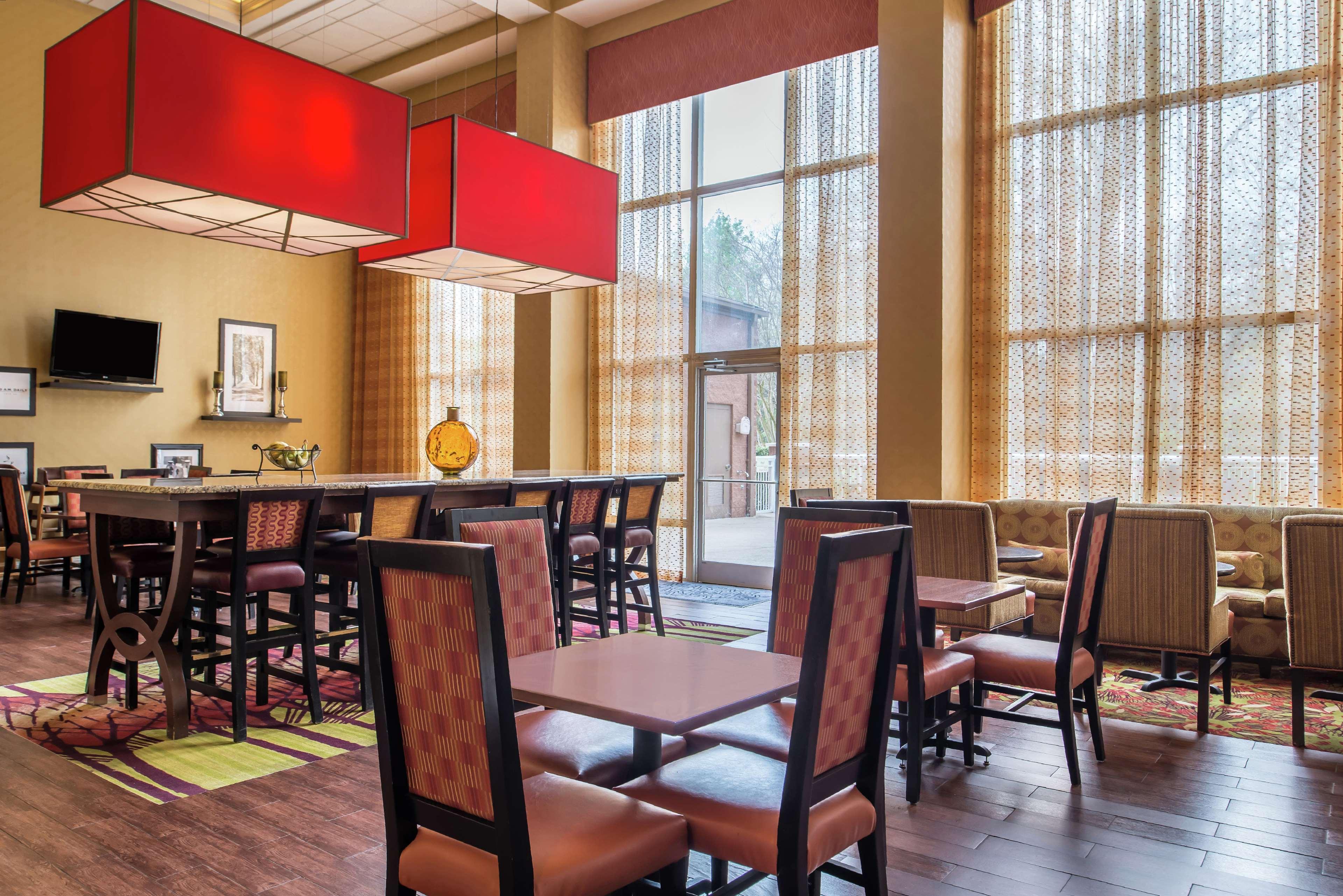 Hampton Inn & Suites Charlotte Arrowood Rd Exterior foto